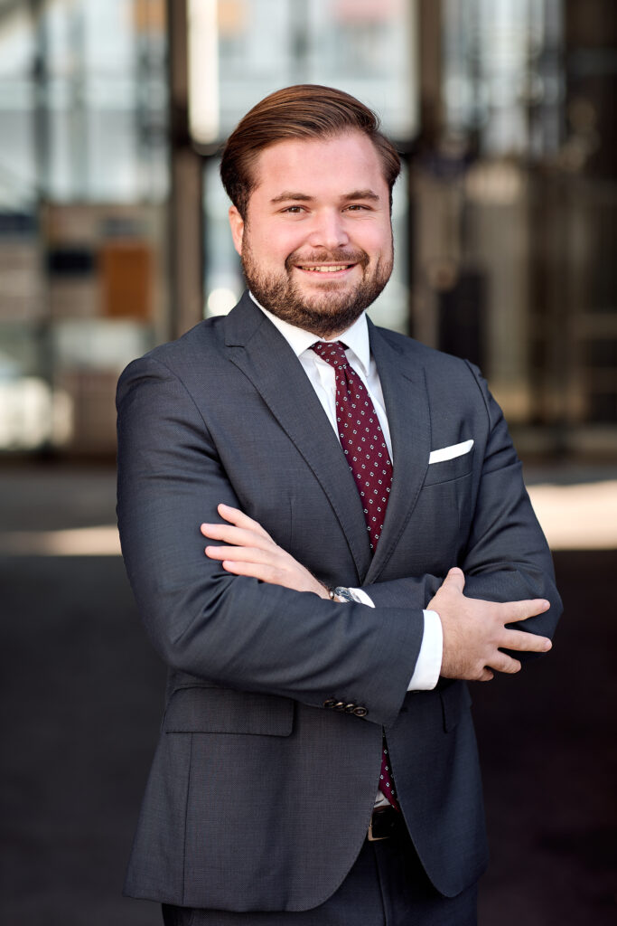 Mag. Philipp Holzapfel Rechtsanwalt & Strafverteidiger Mag. Philipp Holzapfel - Rechtsanwalt & Strafverteidiger